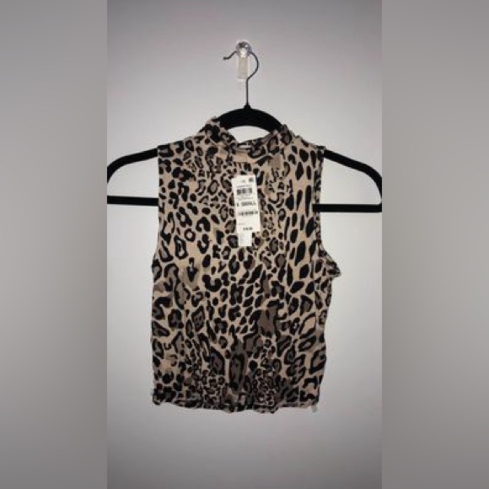 Leopard Crop Top